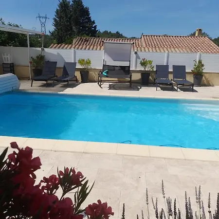 Studio Sympa Meuble Avec Parking Prive Et Piscine Manosque Exterior photo